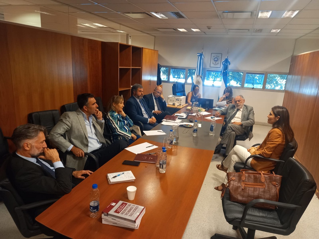 Dos escribanas y cuatro escribanos ejercerán la función notarial en Río Negro